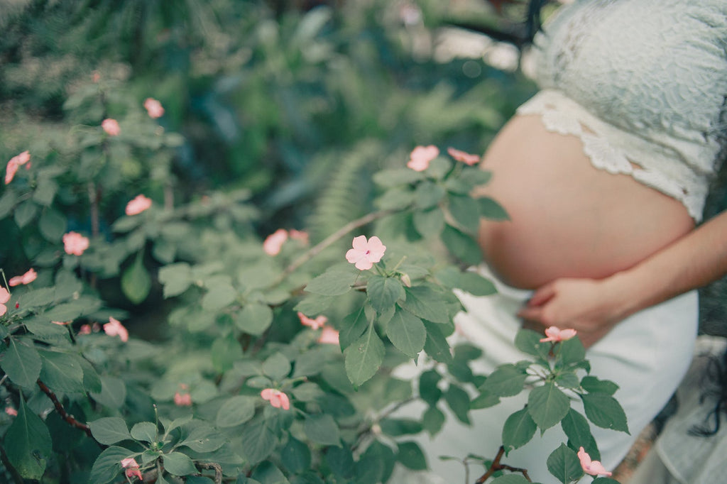 Datteln in der Schwangerschaft: DAS Superfood für werdende Mütter & ihre Babys